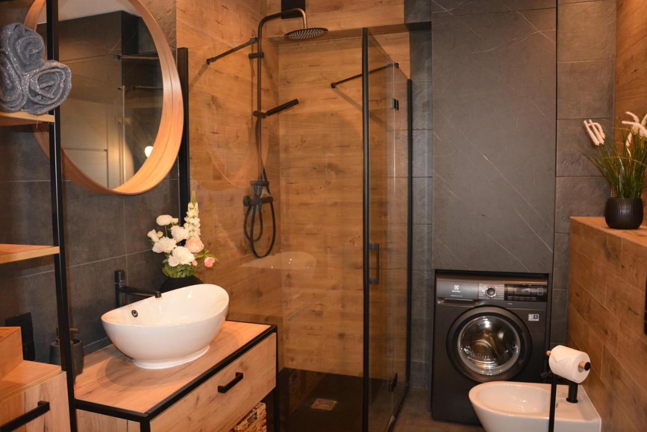 Apartament Na Lesnej ポビエロボ エクステリア 写真